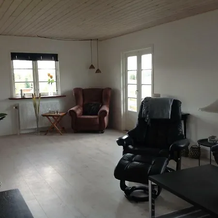 Dom wakacyjny Ny Istandsat Traehus I Givskud Give